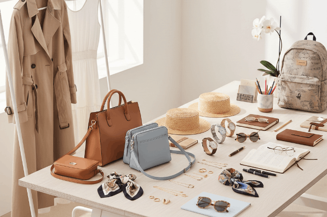 Fashion & Accessories 衣料品／衣料雑貨／装身具／鞄／時計／文房具